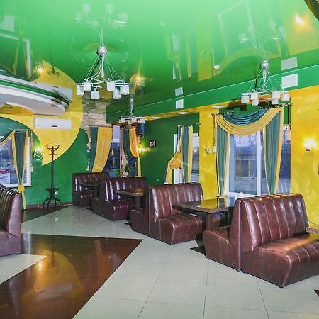 Forsage Hotel Ривне Екстериор снимка